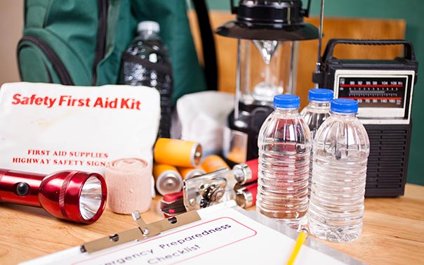 earthquake emergency kit for home